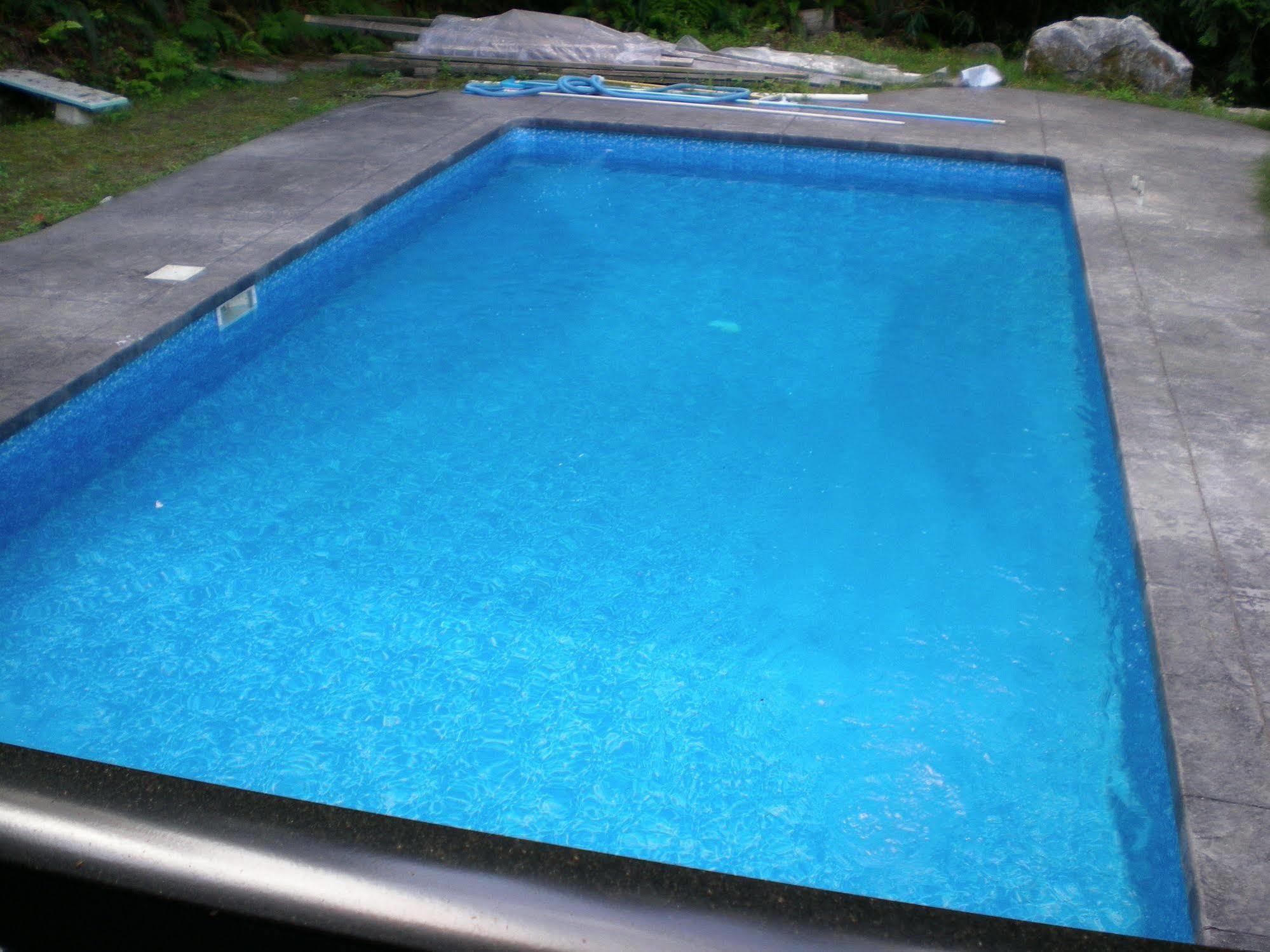 Davis Brook Retreat Bed & Breakfast Sechelt Bagian luar foto